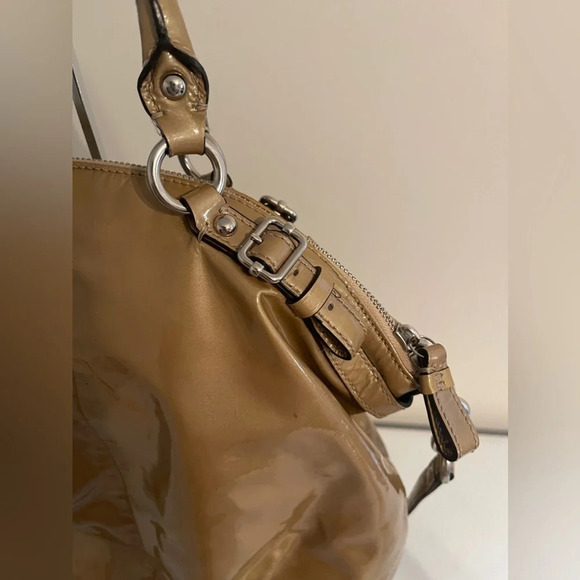 Coach Madison Lindsey Patent Leather Satchel - Picture 5 of 8